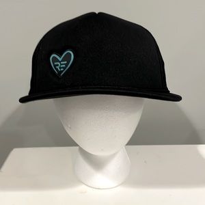 RideEngine ladies truckers heart cap - One size